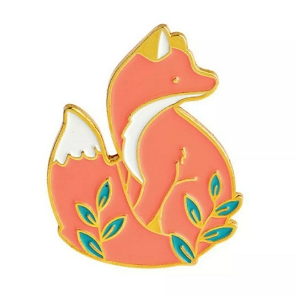 🎃 {10/$25} (FLAWED) fox in the woods enamel pin - Picture 3 of 8